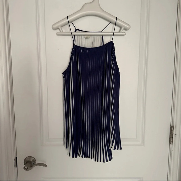 Club Monaco Pleated Tank Camisole Blue and White size XS - Picture 4 of 8